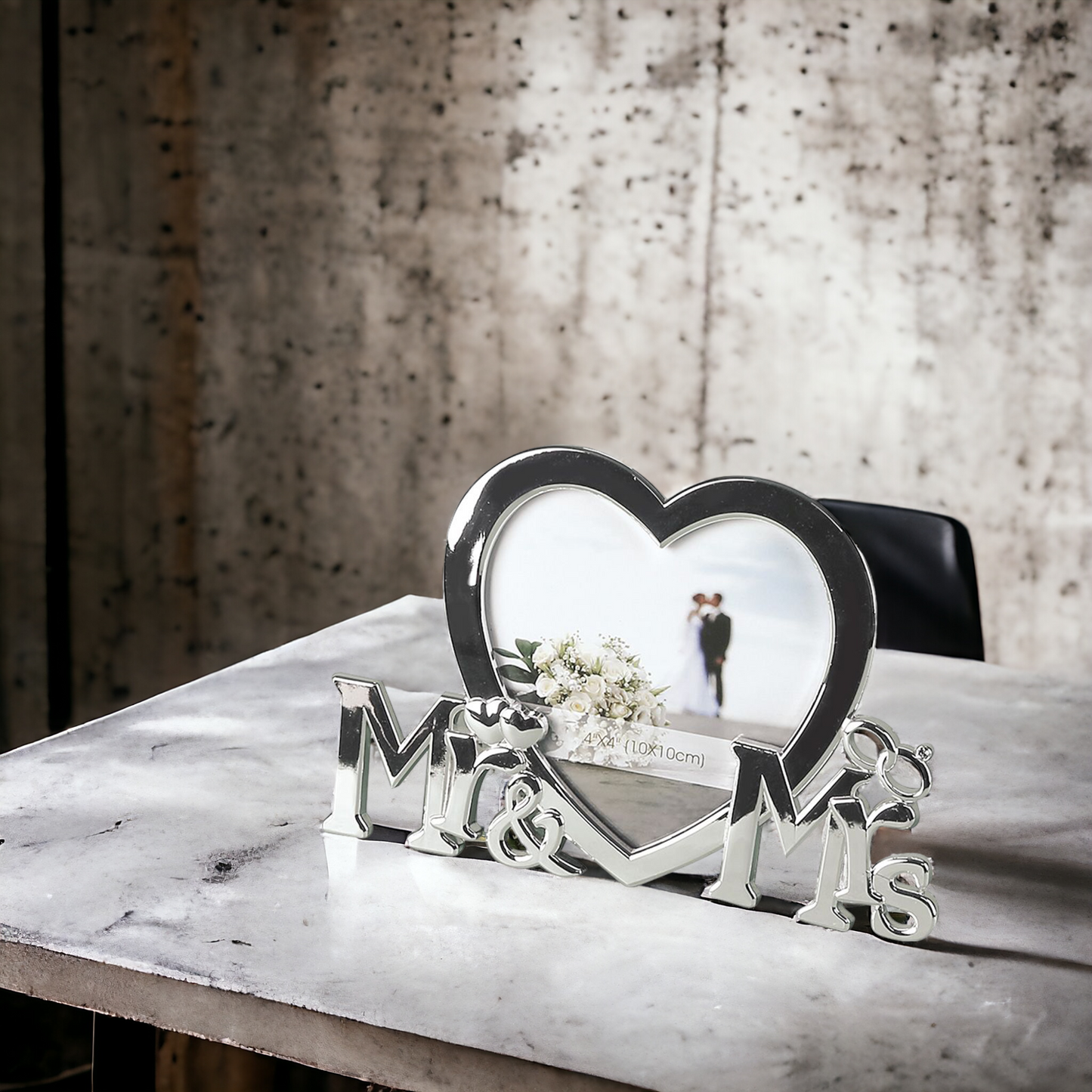 Herz Fotorahmen "Wedding" | "Love" - silber, 12 x 18 cm - Mr. & Mrs.