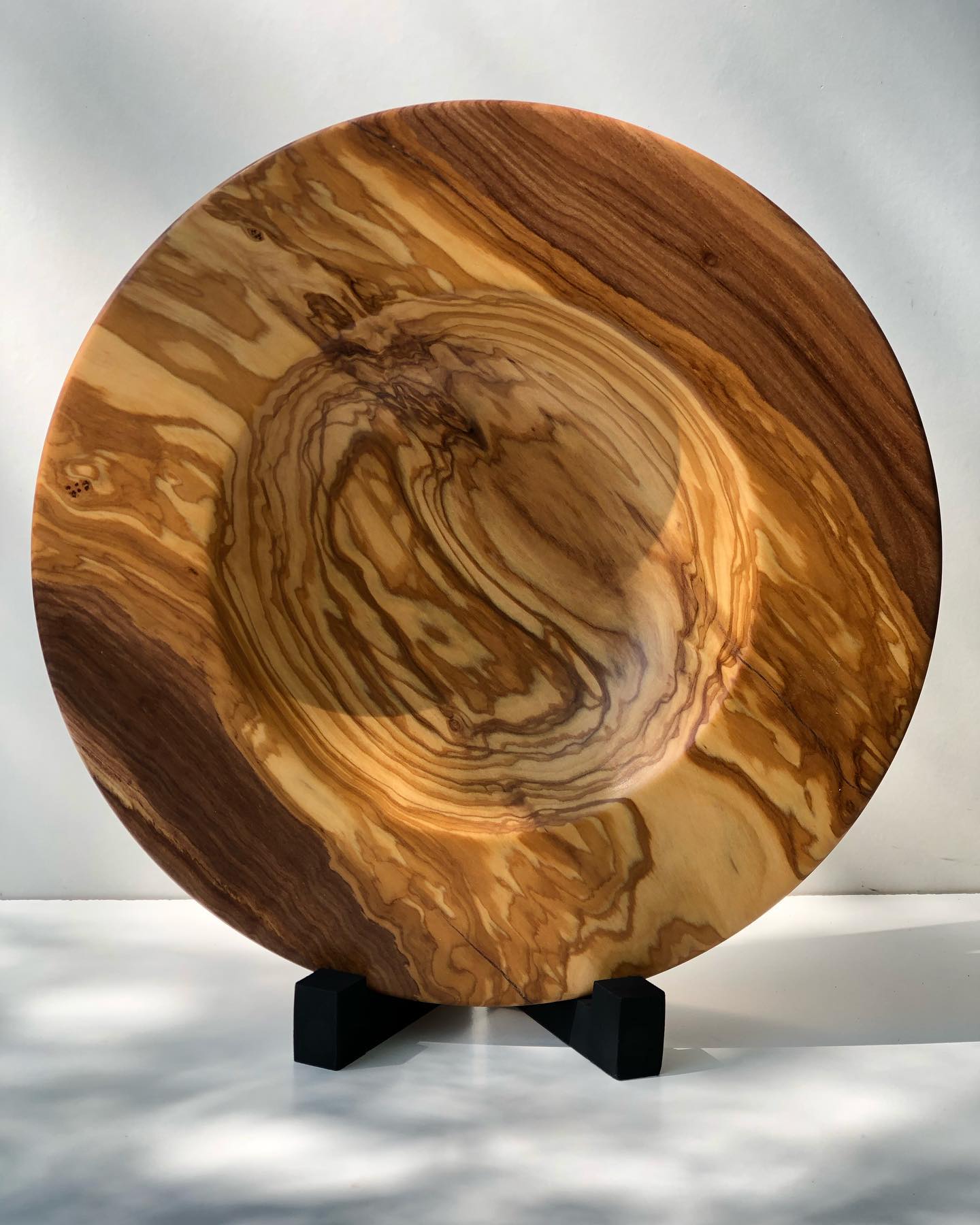 Holschale "Grace" XXL aus Olivenholz aus Griechenland, Unikat - 40 cm