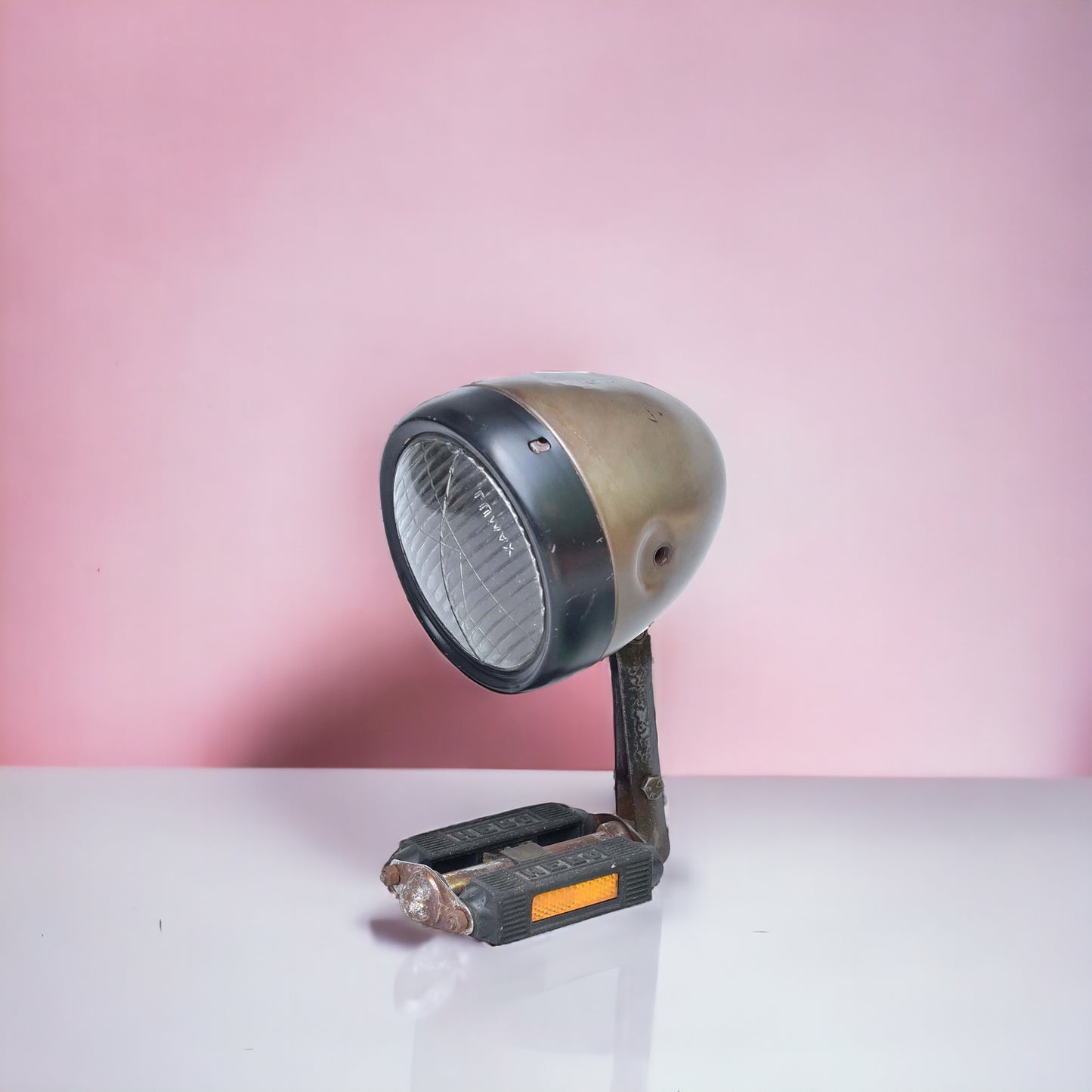 Tischlampe "Vita" - Upcycling aus altem Mopedscheinwerfer 24 x 15 cm mit Schalter