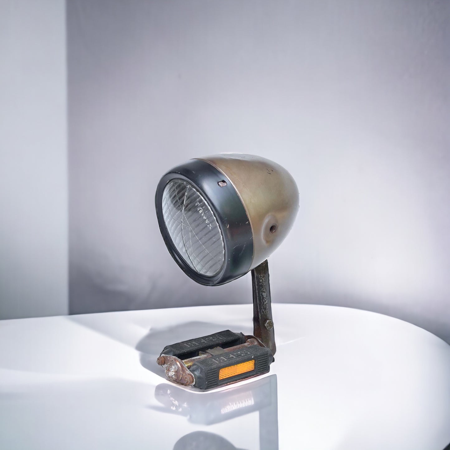 Tischlampe "Vita" - Upcycling aus altem Mopedscheinwerfer 24 x 15 cm mit Schalter