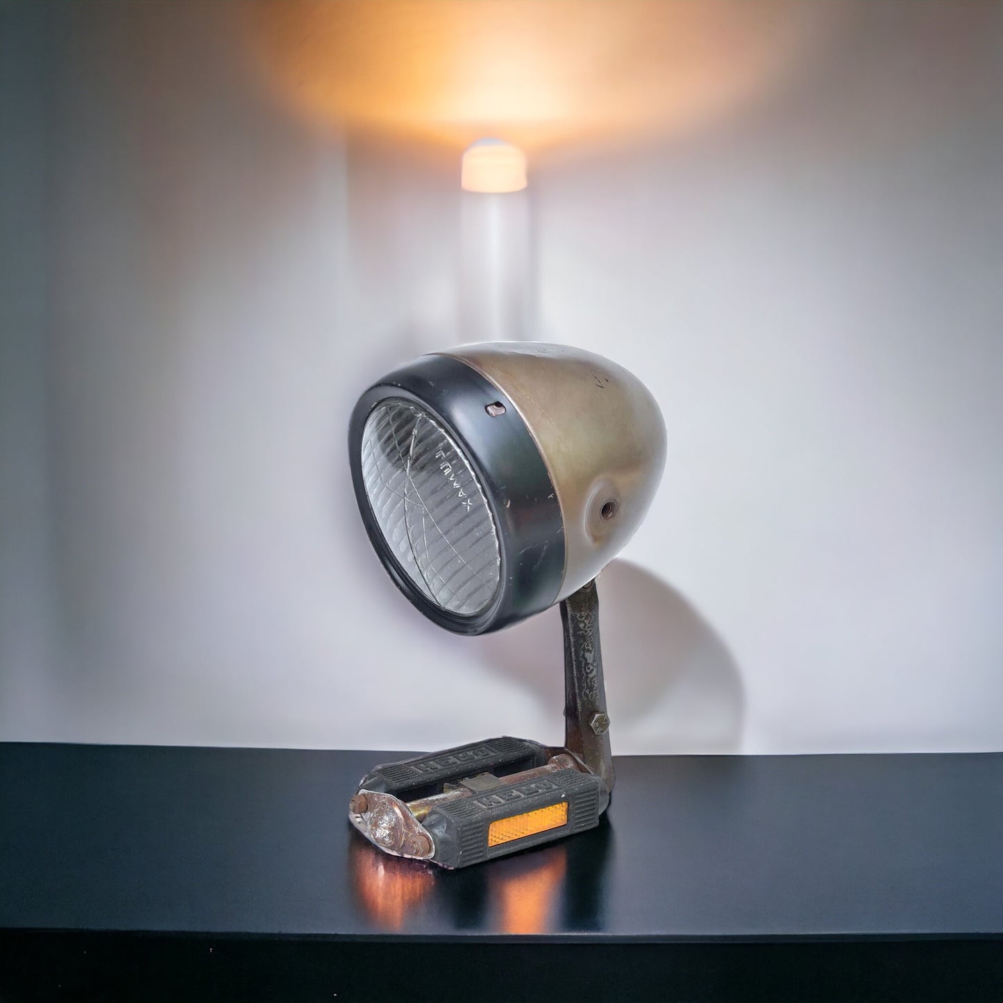 Tischlampe "Vita" - Upcycling aus altem Mopedscheinwerfer 24 x 15 cm mit Schalter