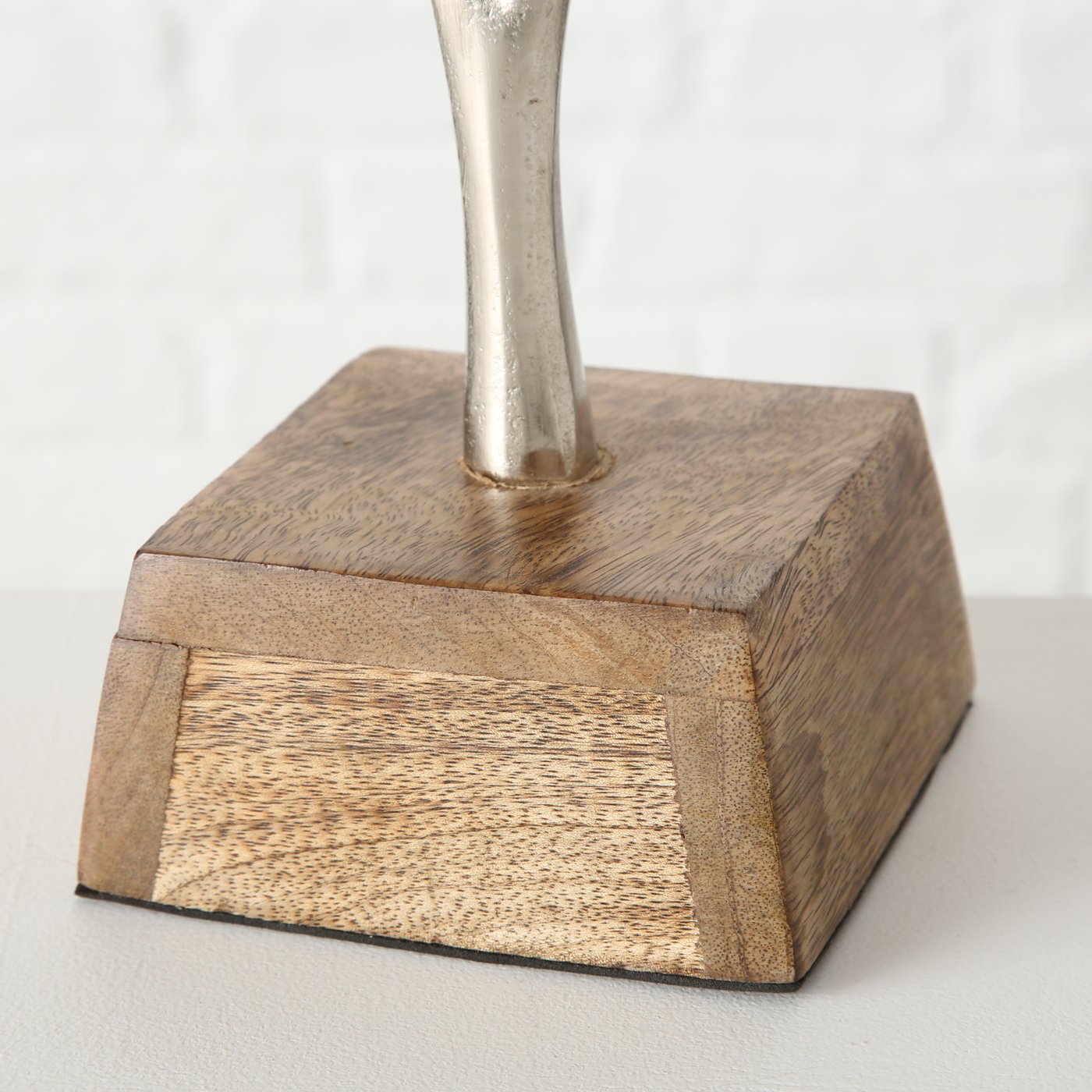 Deko "Blatt" Set 2-tlg. - moderne Skulptur | Stelldekoration aus Aluminium und Holz - 67 cm