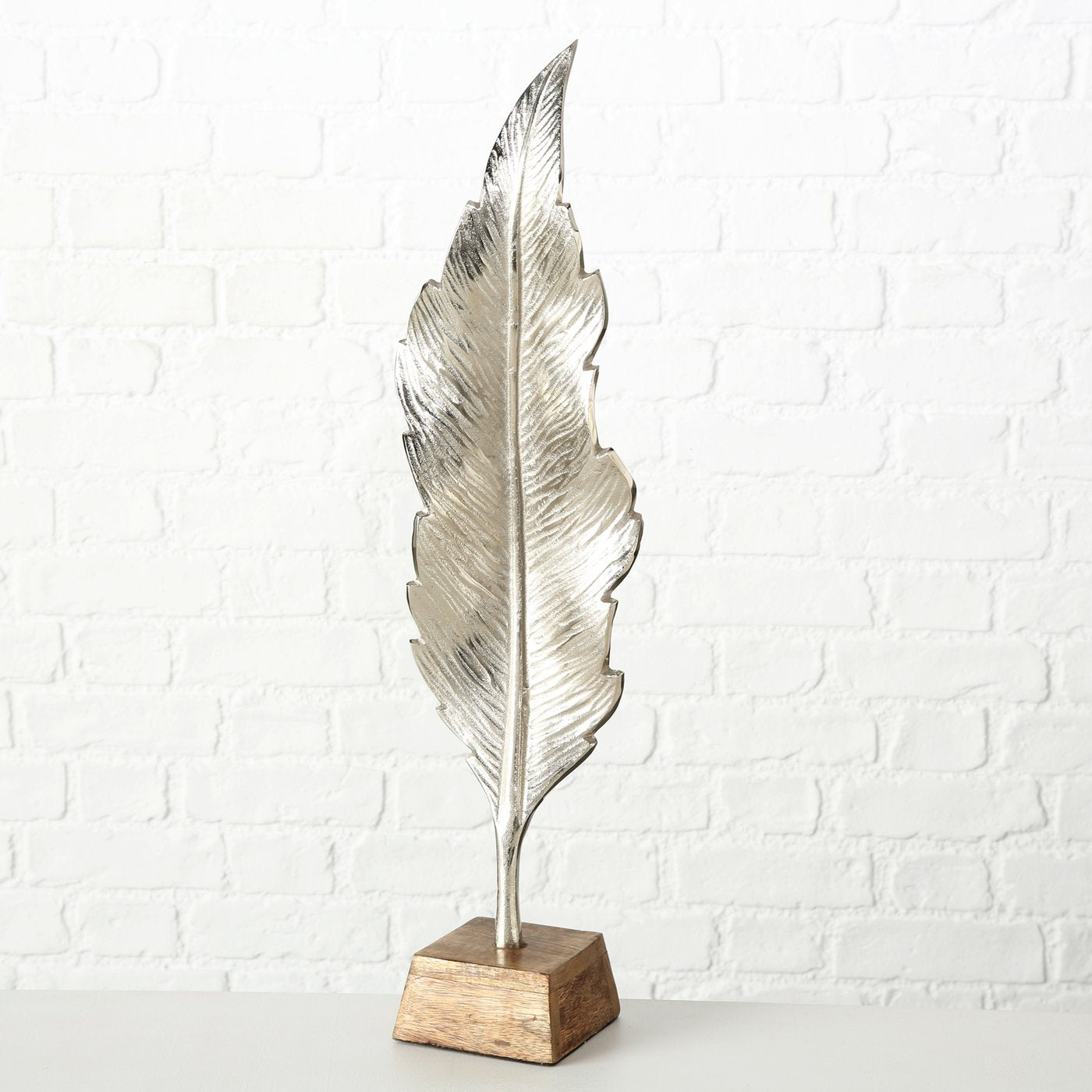 Deko "Blatt" Set 2-tlg. - moderne Skulptur | Stelldekoration aus Aluminium und Holz - 67 cm