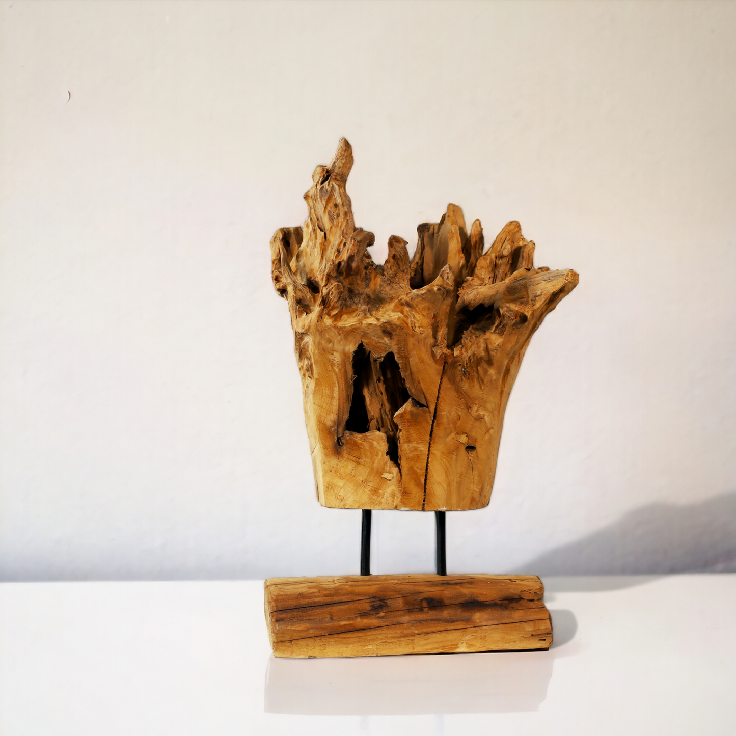 Holzskulptur "BigWood-Fire" (Wurzelholz) auf Ständer ca. 55 cm - Handarbeit - Unikat